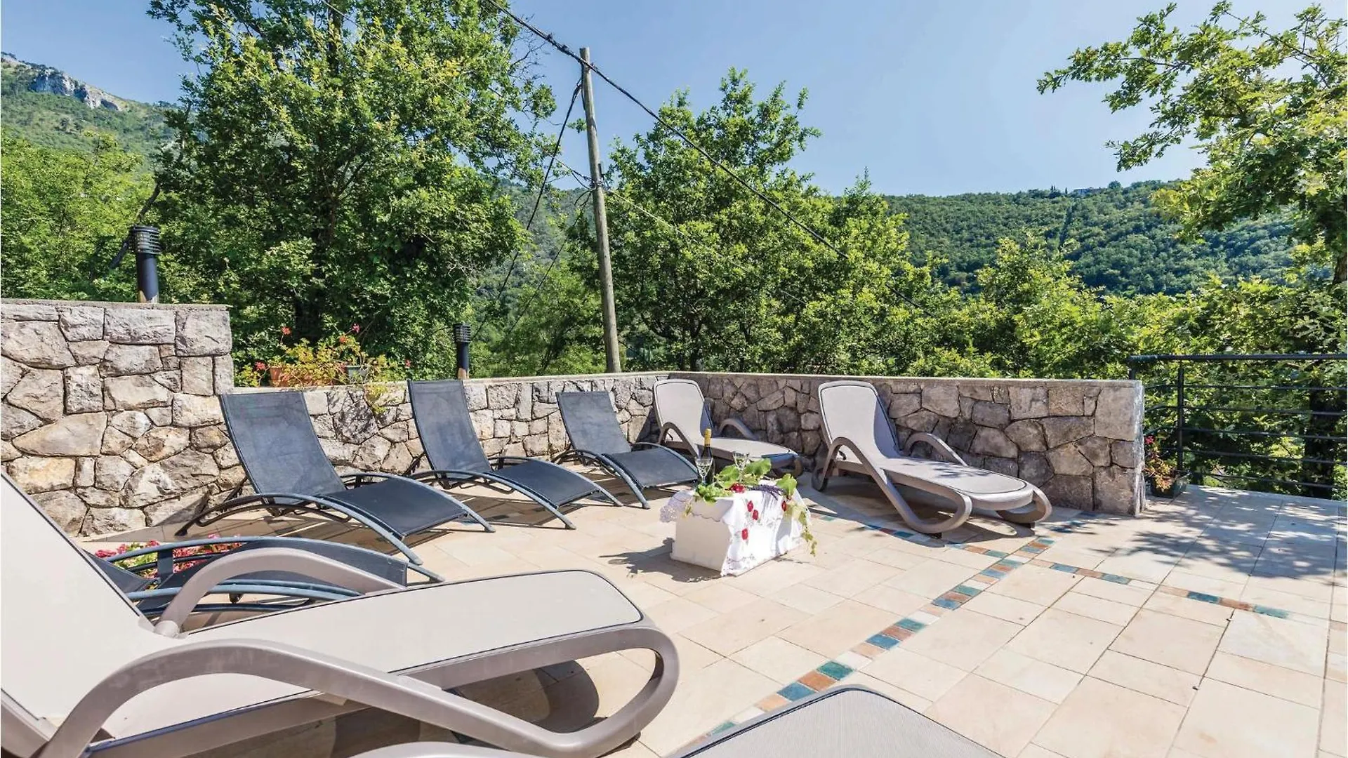 Stunning Apartment In Moscenicka Draga With Wifi