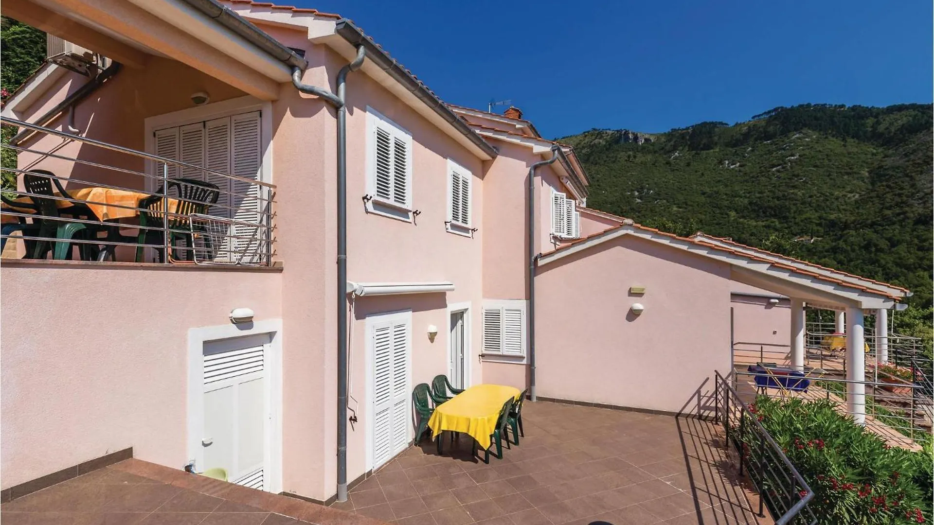 Stunning Apartment In Moscenicka Draga With Wifi